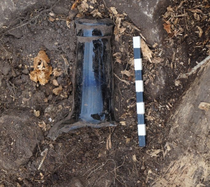 The bottle neck in situ.
